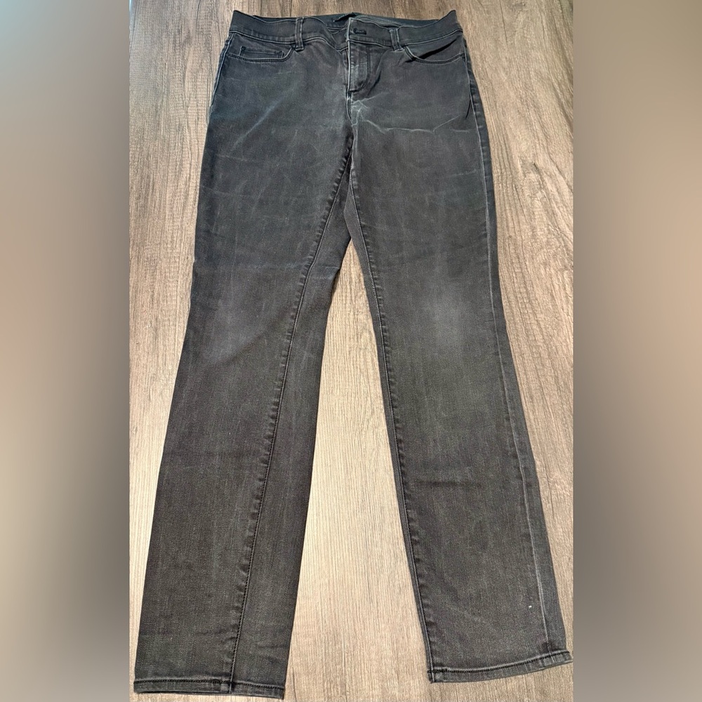 Ann Taylor Women’s “The Skinny” Modern Fit Size 10 Black Jeans